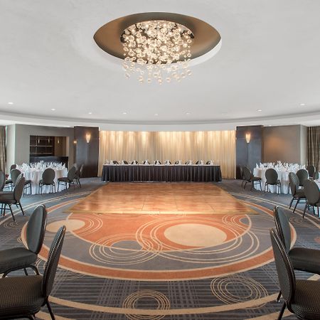 Crowne Plaza Kansas City Downtown By Ihg Екстериор снимка