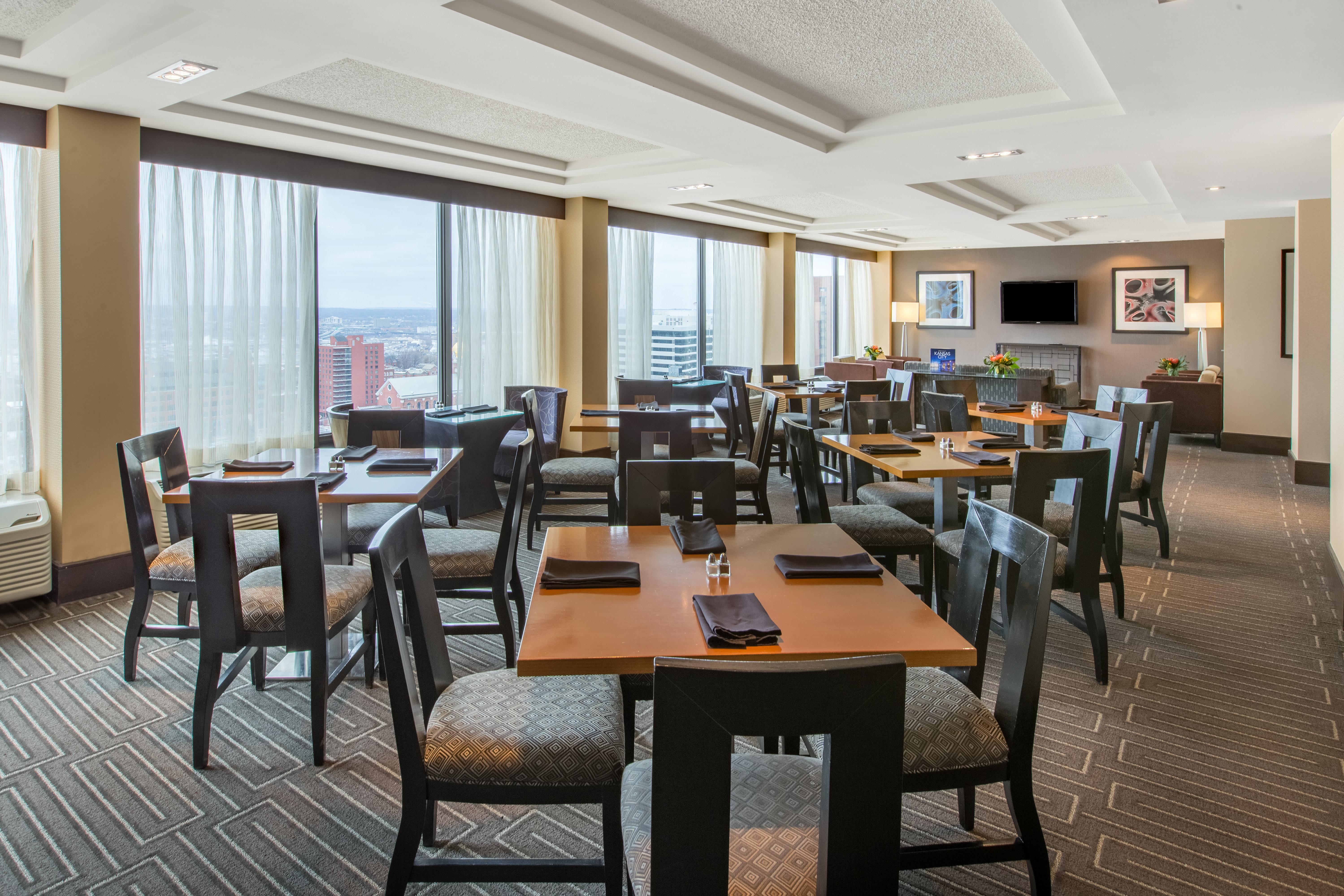 Crowne Plaza Kansas City Downtown By Ihg Екстериор снимка